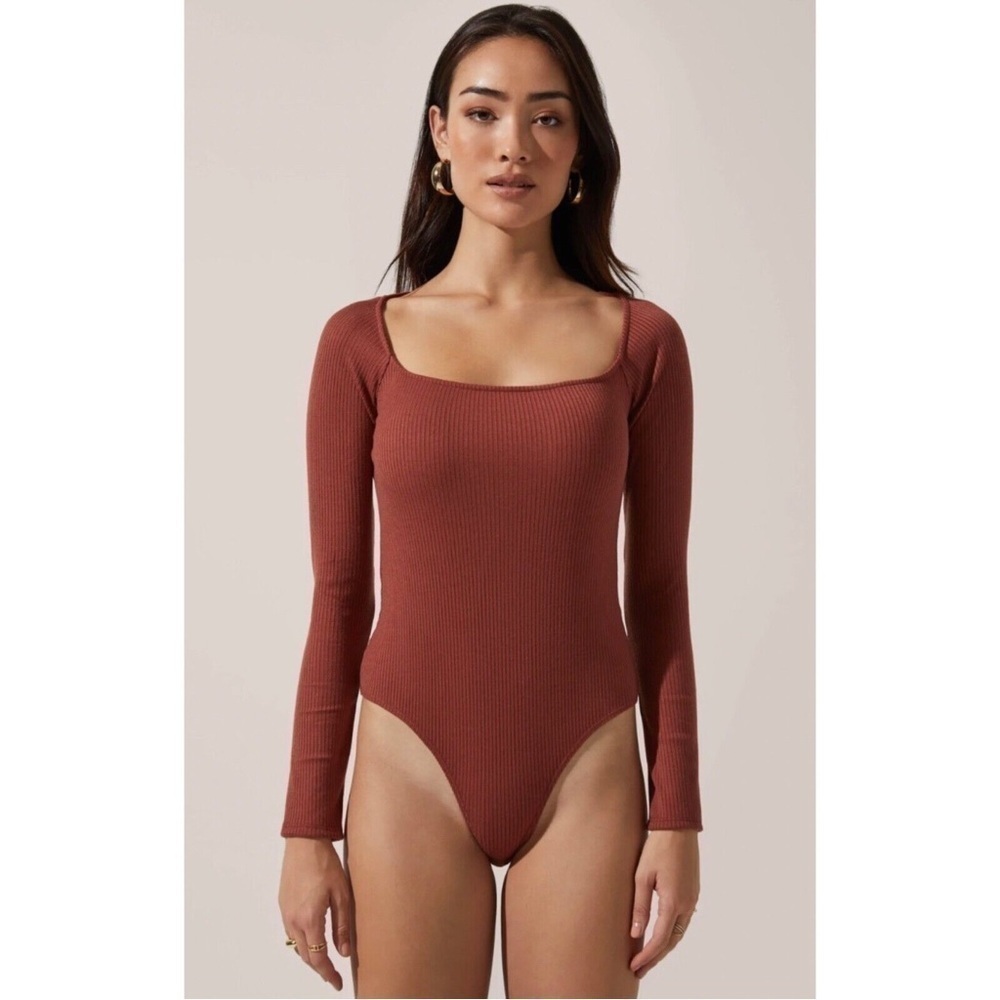 NWOT ASTR The Label square neck long sleeve bodysuit Marsala L ribbed stretch